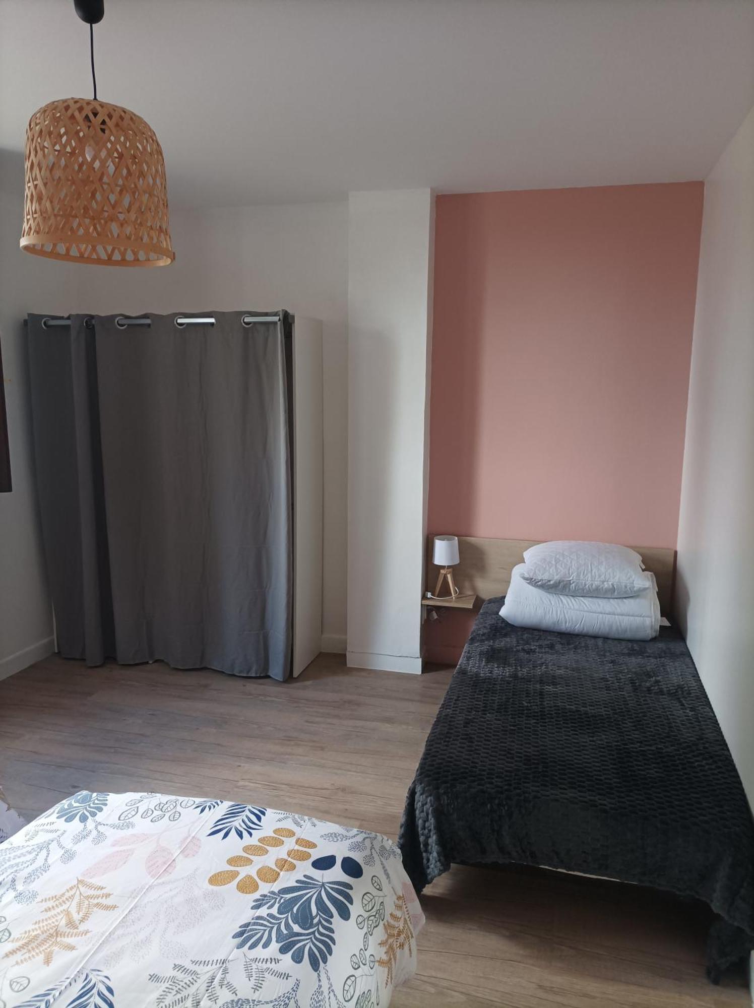 Patrice Et Chrstel Appartement Independant Chatuzange-le-Goubet Kültér fotó